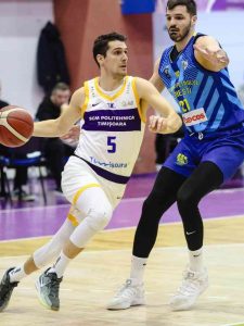 Luptă strânsă în Banat: CSM BBA Petrolul Ploiești cedează în deplasarea de la SCM Timișoara