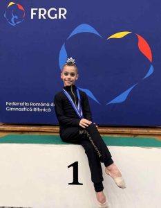 Spirit de Campioană: Parcursul Ilincăi Spătar în gimnastica ritmică românească