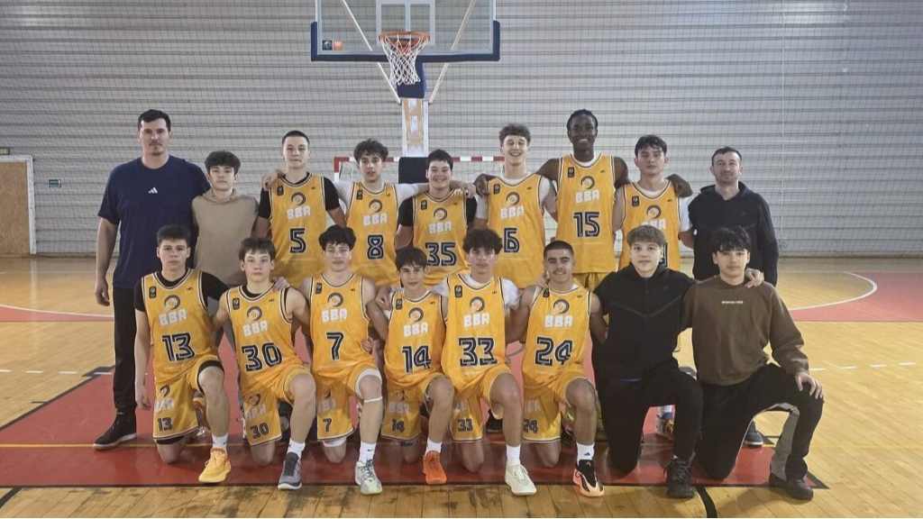 Spectacol baschetbalistic la U16: CSM CSŞ BBA Petrolul Ploieşti domină partida cu ACS Baschet Team Giurgiu